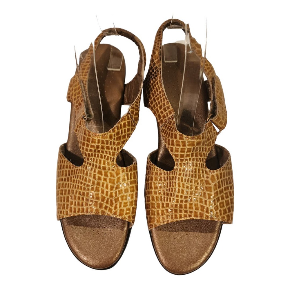 SAS Suntimer tan & Gold Snake embossed leather heel Sandals SIZE 11 slim